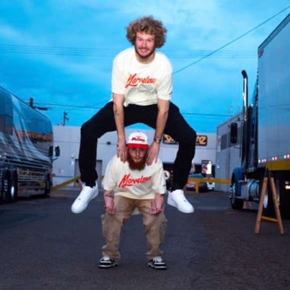 Marvelous Yung Gravy Cream/Black/Orange Martini Tee M - Picture 15 of 15